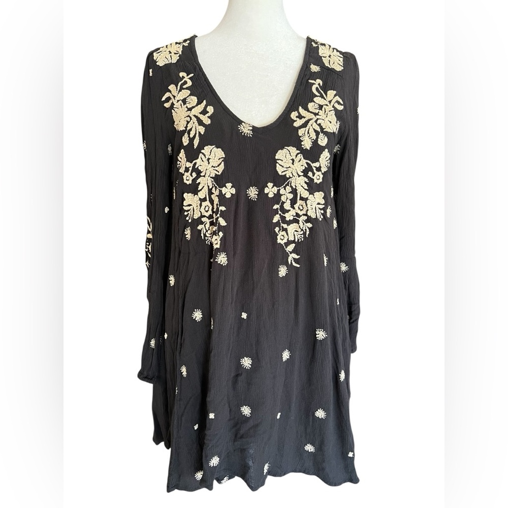 FREE PEOPLE Sweet Tennessee Boho Mini Dress Tunic Black Floral Embroidered Indie